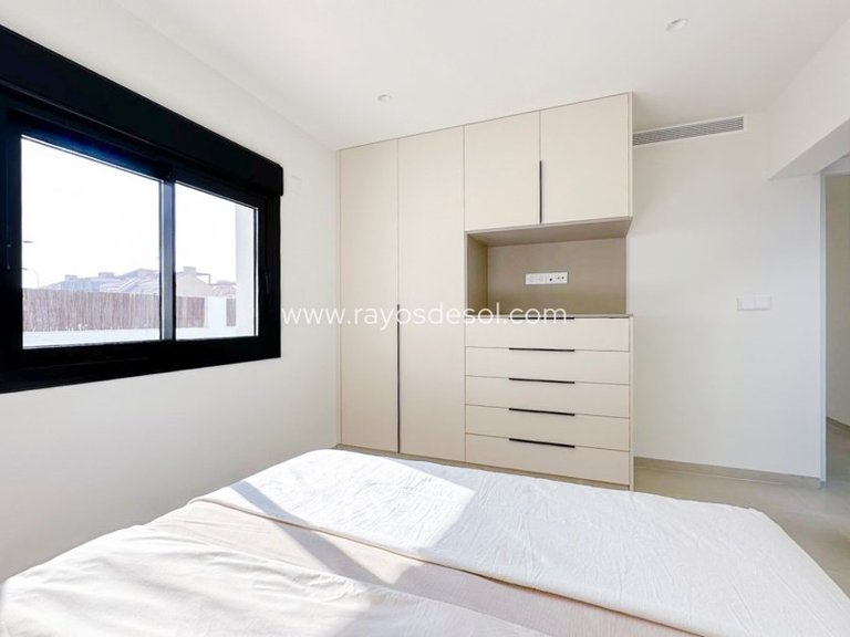 Villa for Sale in Santiago De La Ribera, Alicante 12