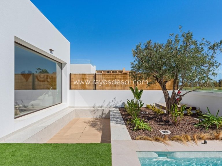 Villa for Sale in Los Alcazares, Murcia 17