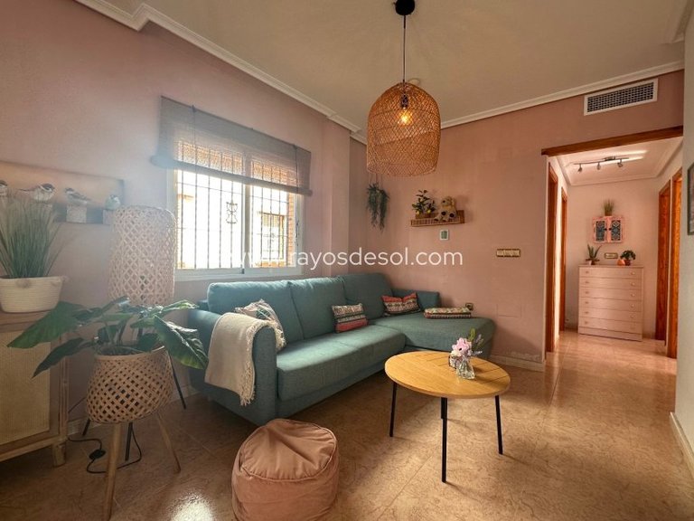 Villa for Sale in Guardamar Del Segura, Alicante 9