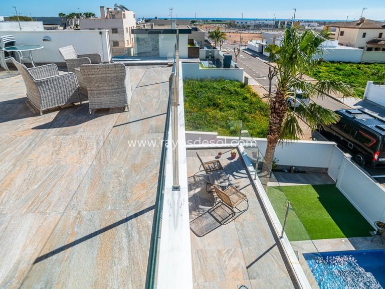 Villa for Sale in Pilar De La Horadada, Alicante 29