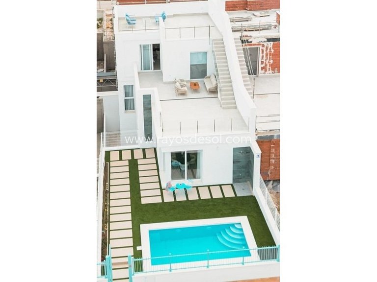 Villa for Sale in Los Alcazares, Murcia 3