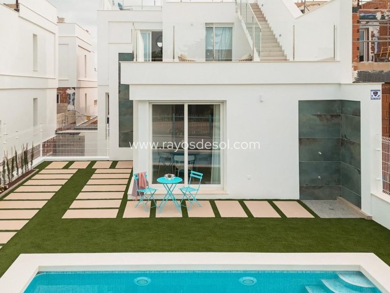 Villa for Sale in Los Alcazares, Murcia 11