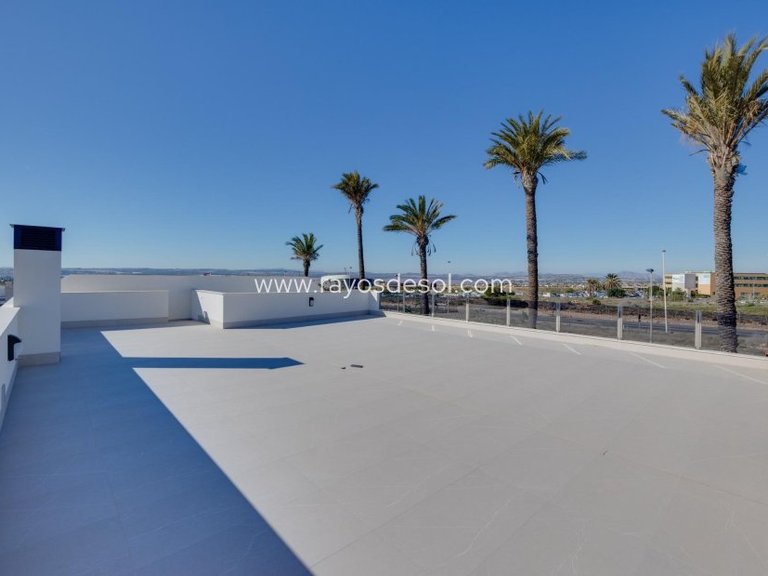 Villa for Sale in Torrevieja, Alicante 36