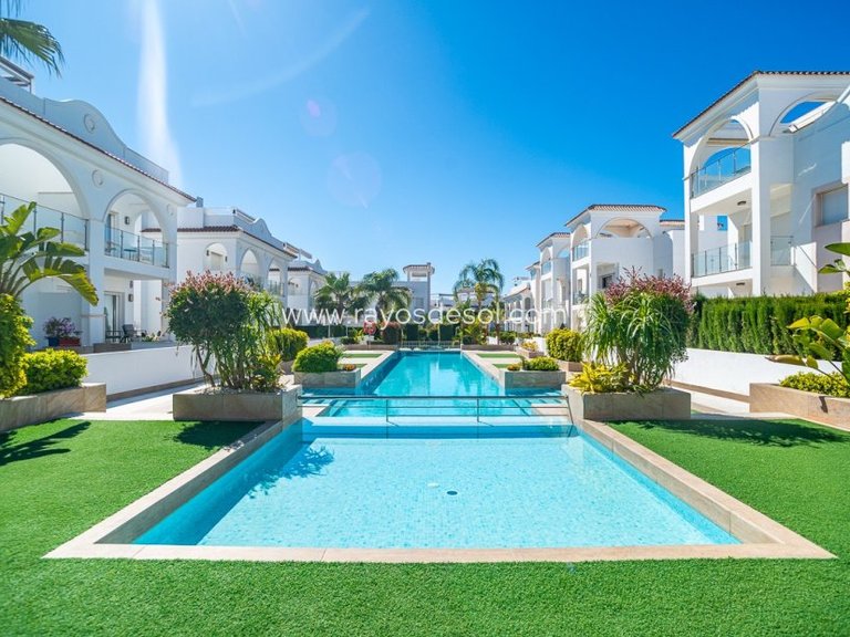 Villa for Sale in Ciudad Quesada/rojales, Alicante 32