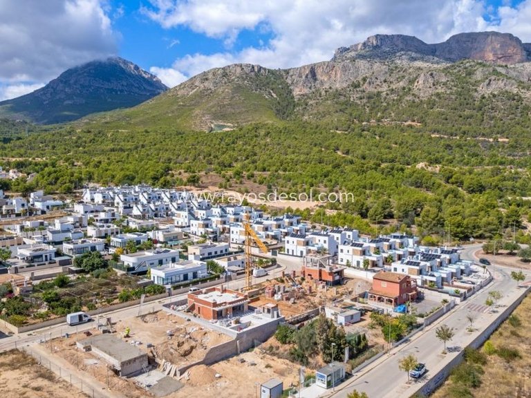 Villa for Sale in Polop, Alicante 28