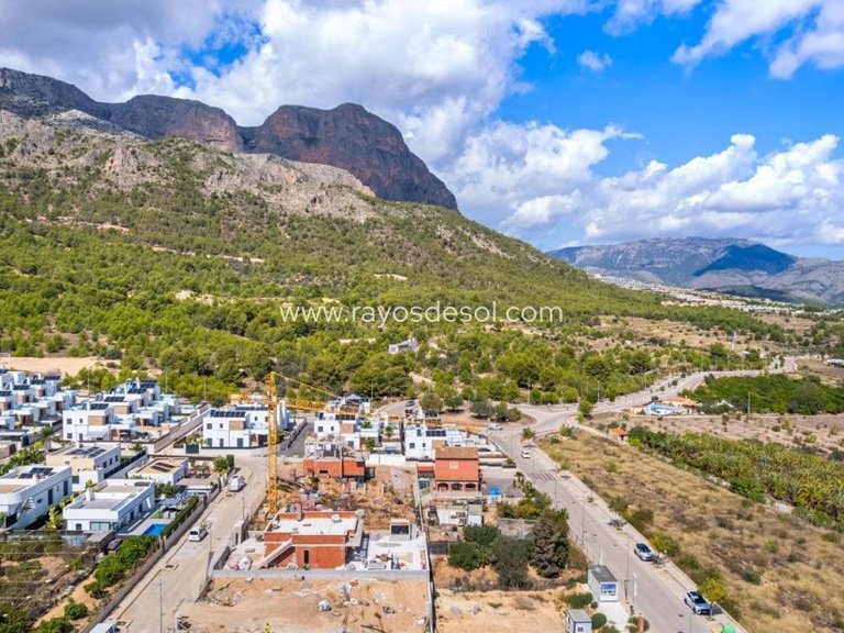 Villa for Sale in Polop, Alicante 29