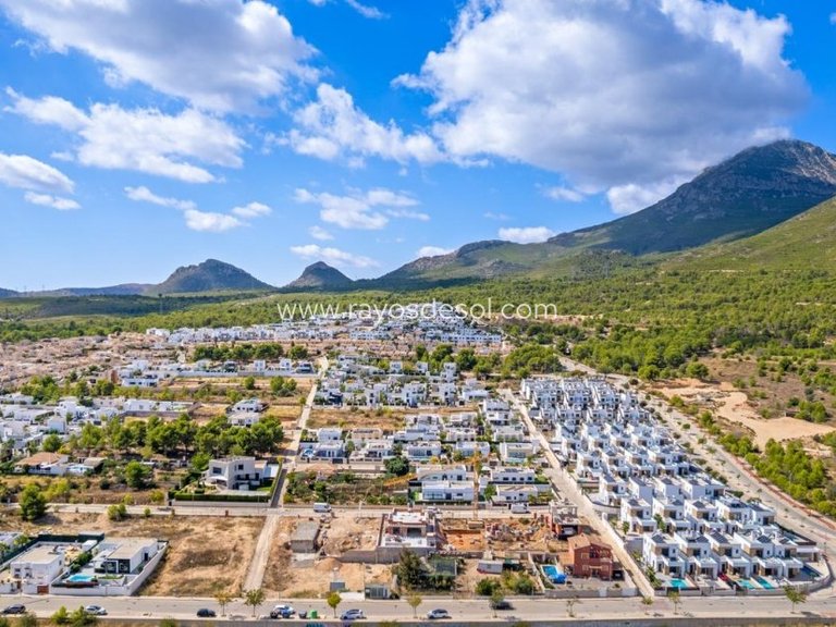 Villa for Sale in Polop, Alicante 35