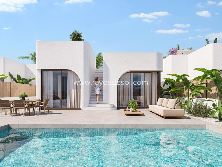 Villa for Sale in Los Alcazares, Murcia 4