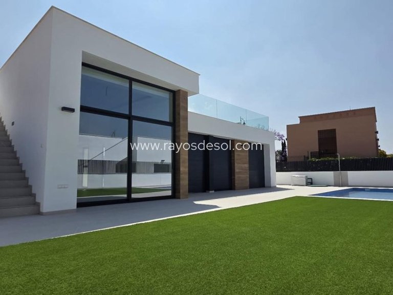 Villa for Sale in Alhama De Murcia, Murcia 3