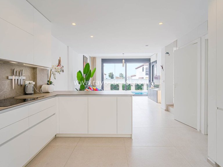 Villa for Sale in Torrevieja, Alicante 16