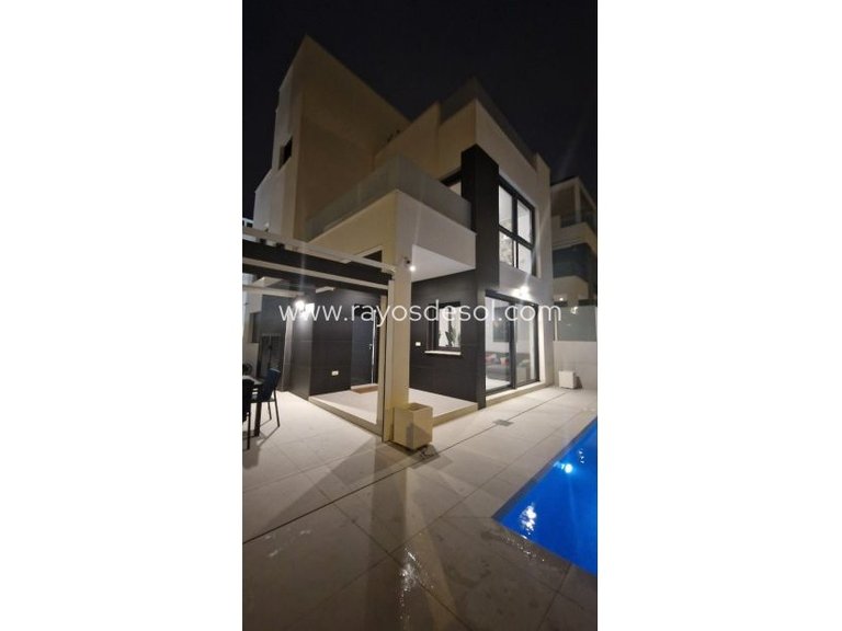 Villa for Sale in Torrevieja, Alicante 27