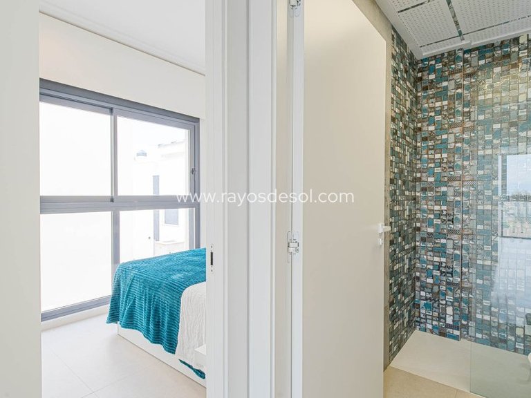 Villa for Sale in Torrevieja, Alicante 39