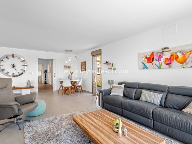 Villa for Sale in La Marina, Alicante 8