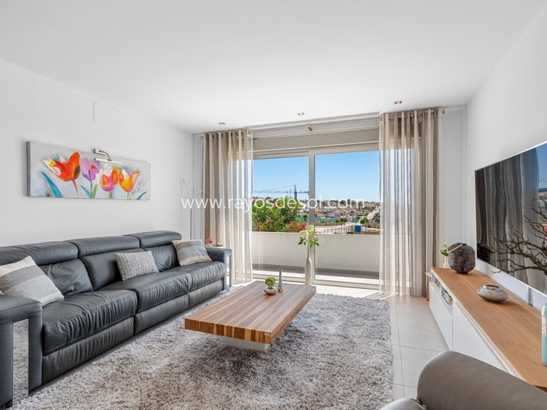 Villa for Sale in La Marina, Alicante 10