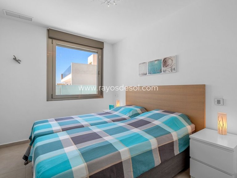 Villa for Sale in La Marina, Alicante 25