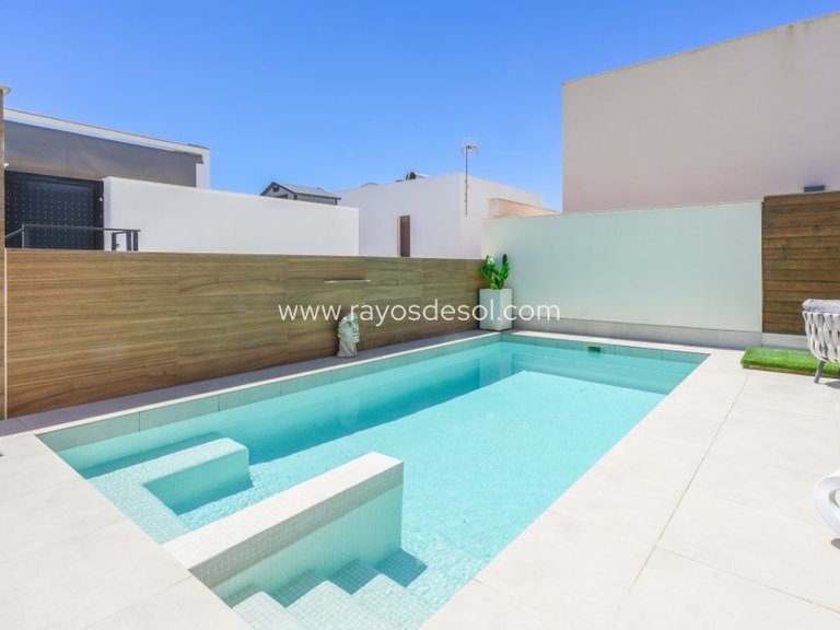 Villa for Sale in Benijofar, Alicante 35