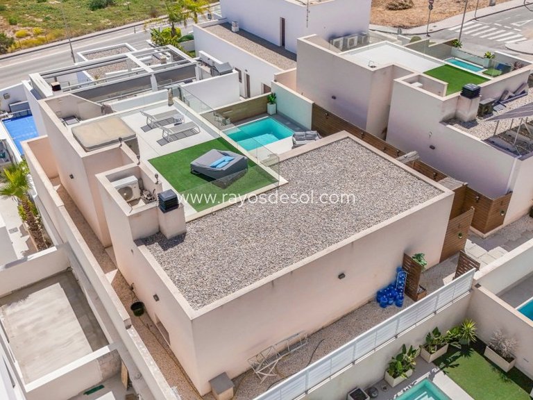 Villa for Sale in Benijofar, Alicante 49