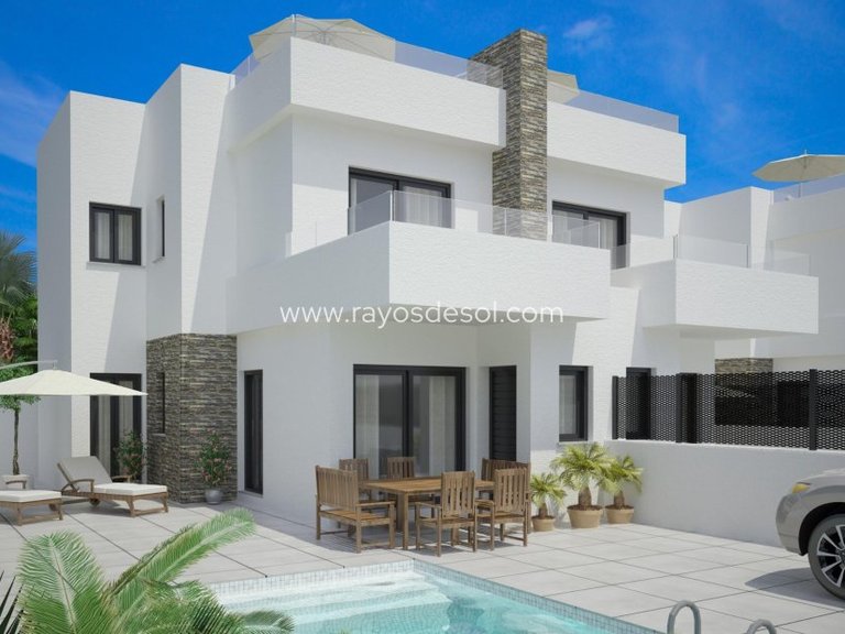 Villa for Sale in Vistabella Golf, Alicante 1