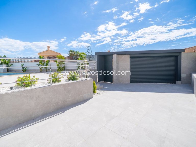 Villa for Sale in Ciudad Quesada/rojales, Alicante 3