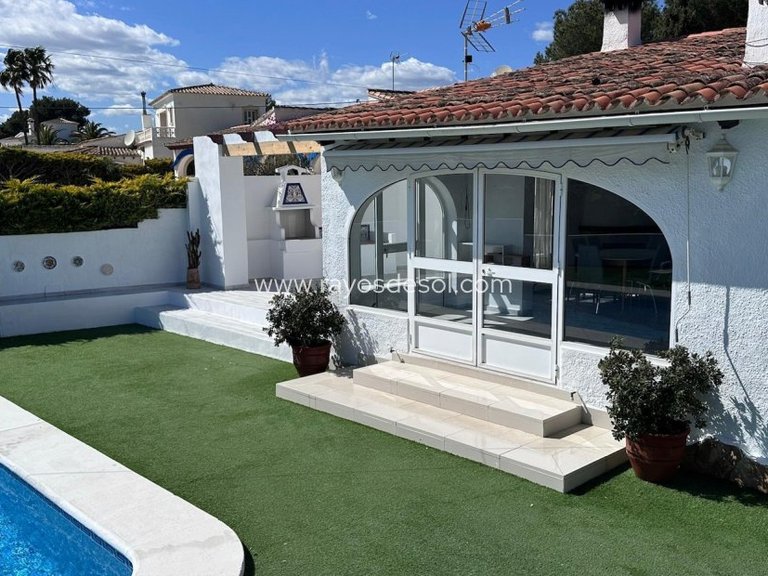 Villa for Sale in Moraira, Alicante 28