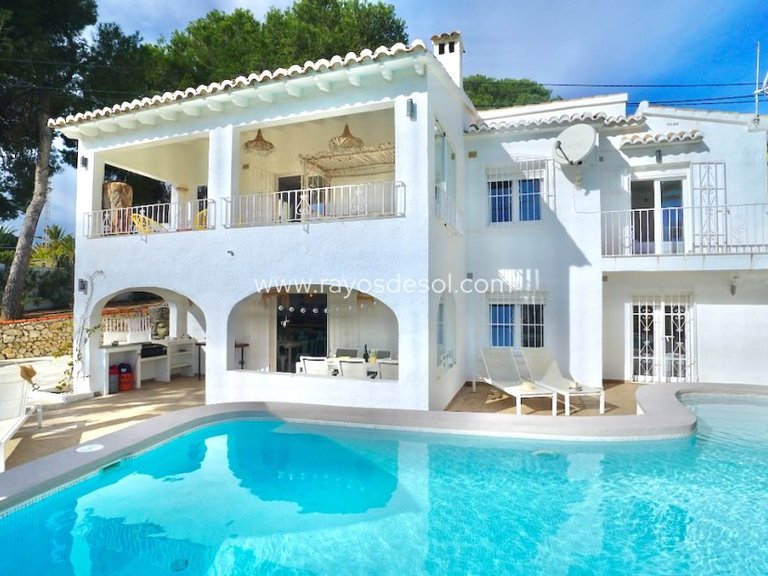 Villa for Sale in Moraira, Alicante 1