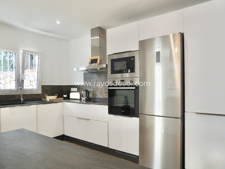 Villa for Sale in Moraira, Alicante 18