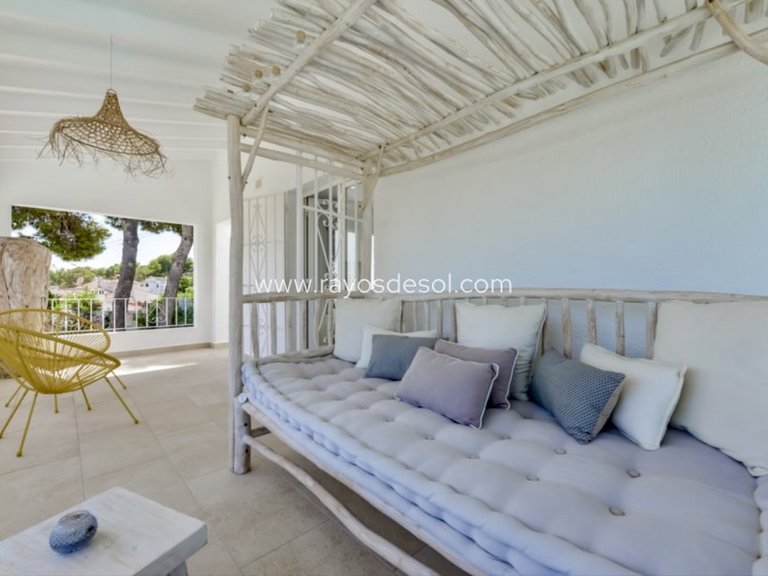 Villa for Sale in Moraira, Alicante 28