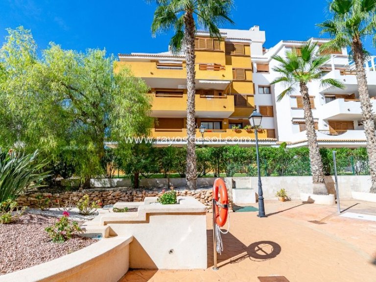 Apartment for Sale in Torrevieja, Alicante 38