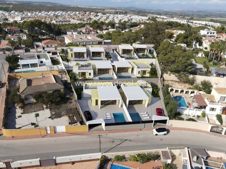 Villa for Sale in Torrevieja, Alicante 46