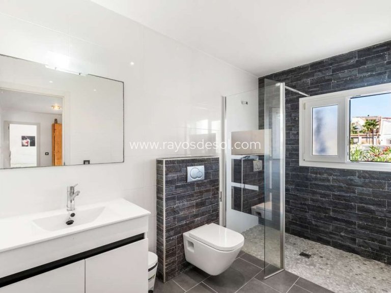 Villa for Sale in Calpe, Alicante 16