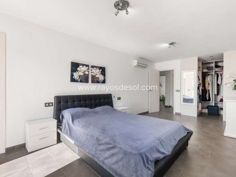 Villa for Sale in Calpe, Alicante 20