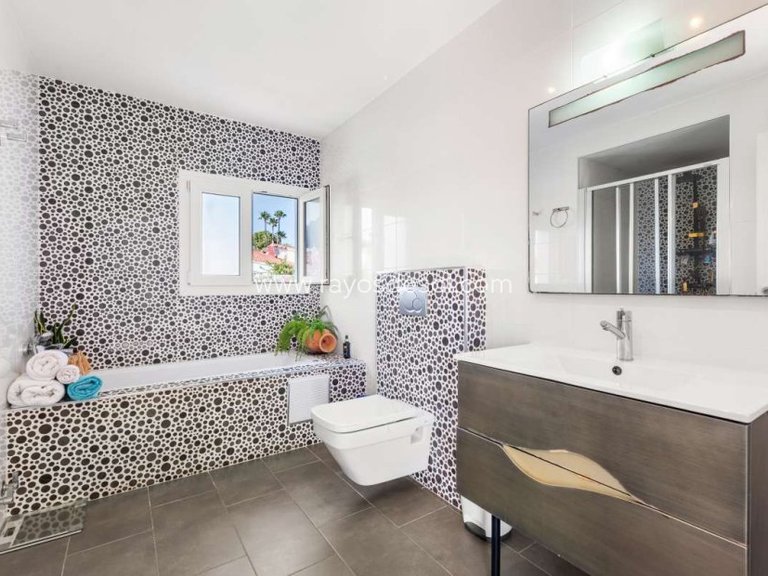 Villa for Sale in Calpe, Alicante 21