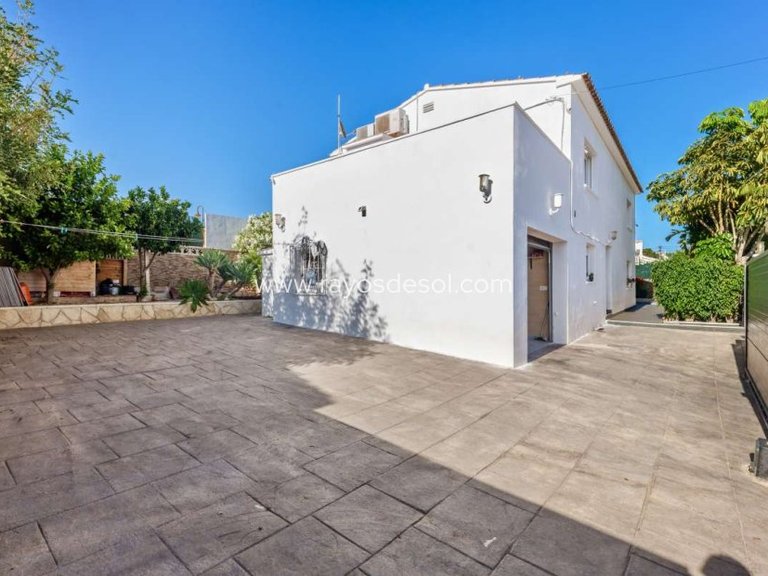 Villa for Sale in Calpe, Alicante 26