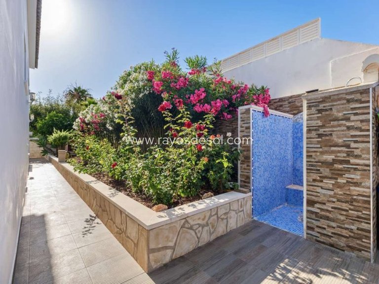Villa for Sale in Calpe, Alicante 32