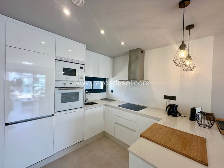 Penthouse for Sale in Guardamar Del Segura, Alicante 6