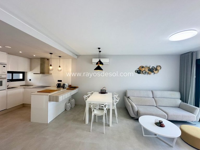 Penthouse for Sale in Guardamar Del Segura, Alicante 9