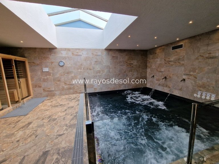 Penthouse for Sale in Guardamar Del Segura, Alicante 29
