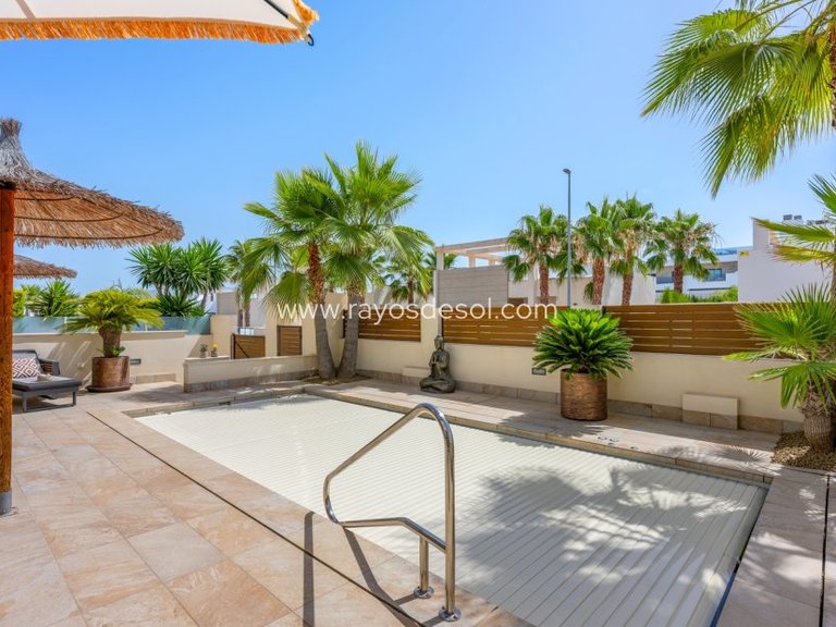 Villa for Sale in Benijofar, Alicante 9