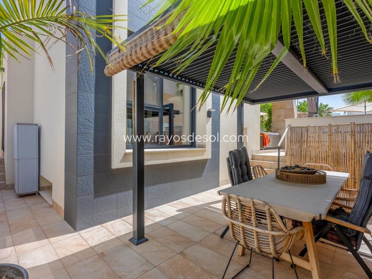 Villa for Sale in Benijofar, Alicante 16