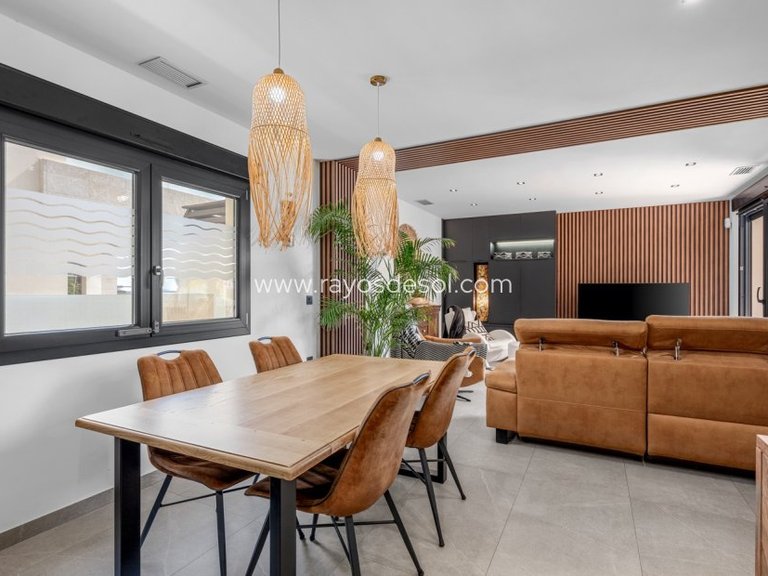 Villa for Sale in Benijofar, Alicante 25