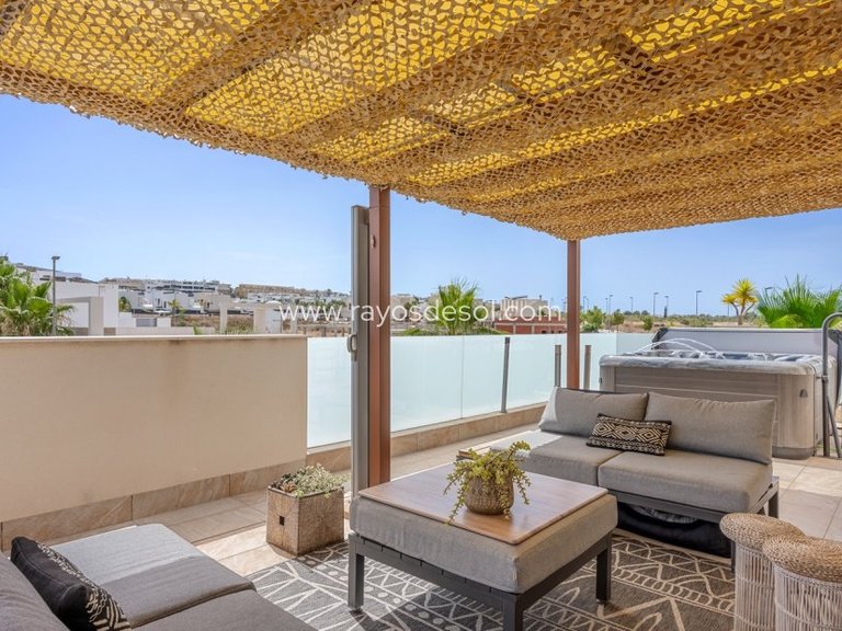 Villa for Sale in Benijofar, Alicante 36