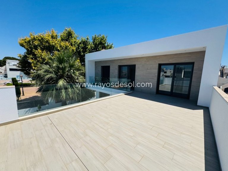Villa for Sale in San Pedro Del Pinatar, Murcia 21