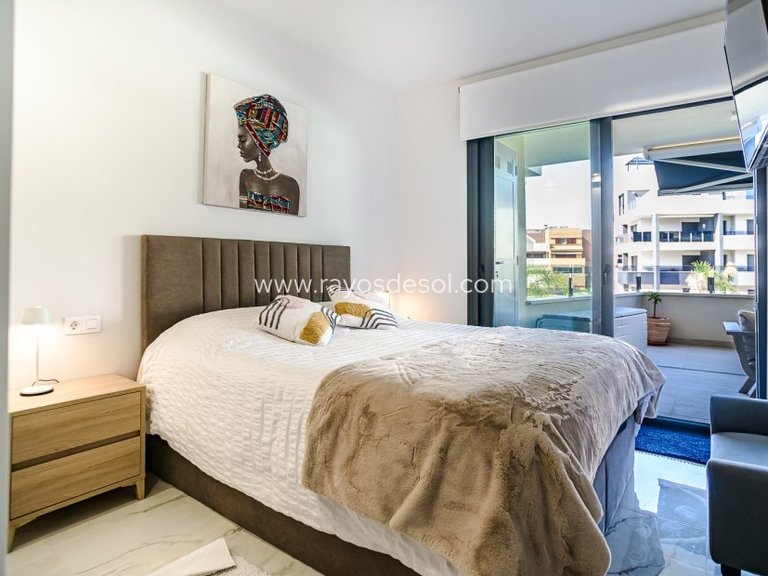 Apartment for Sale in Torrevieja, Alicante 11