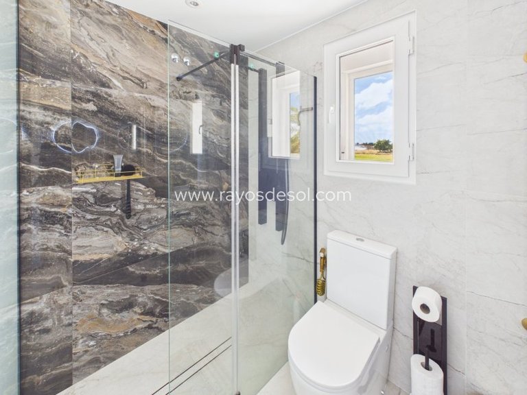 Villa for Sale in Mar Menor Golf Resort, Murcia 13