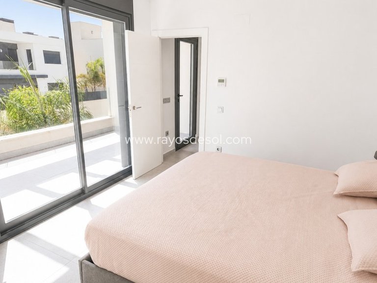 Villa for Sale in Algorfa, Alicante 17