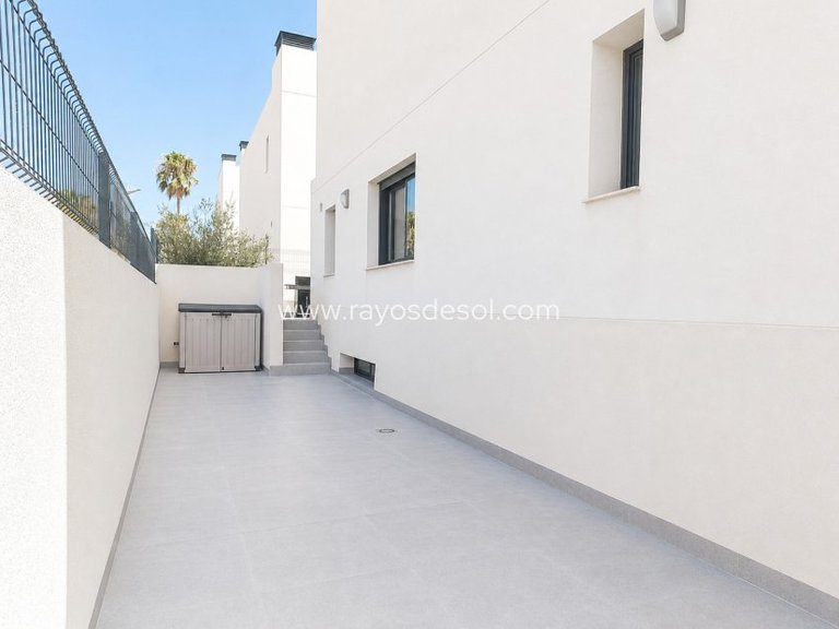 Villa for Sale in Algorfa, Alicante 31
