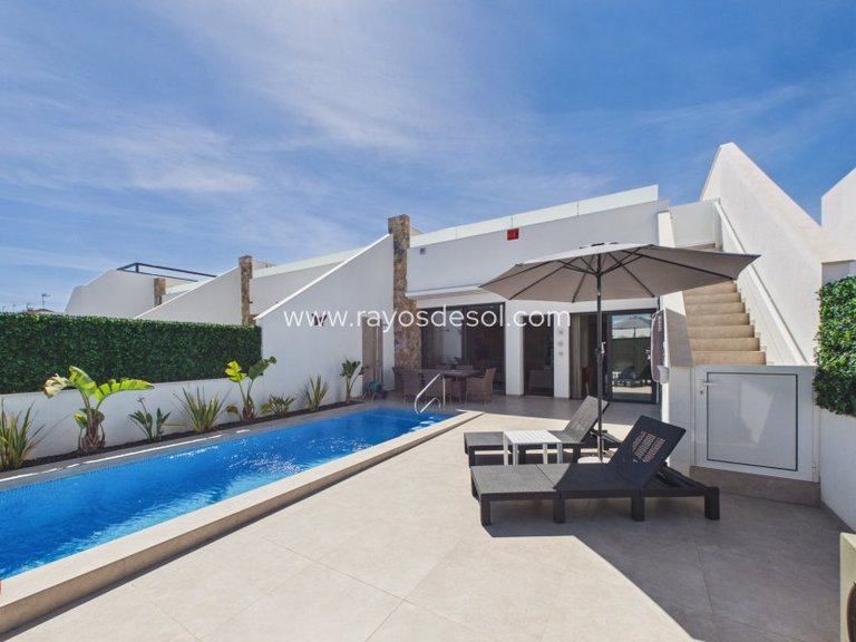 Villa for Sale in Santiago De La Ribera, Murcia 1