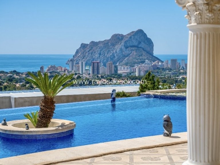Villa for Sale in Calpe, Alicante 2