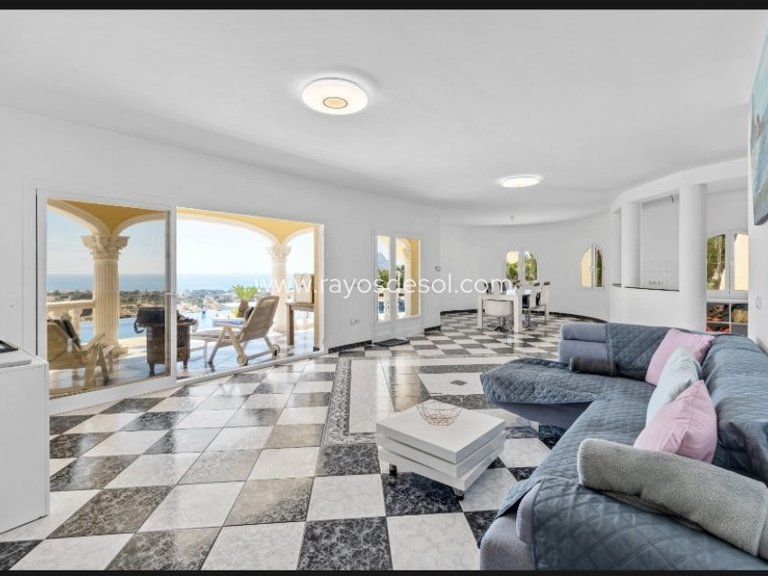 Villa for Sale in Calpe, Alicante 5