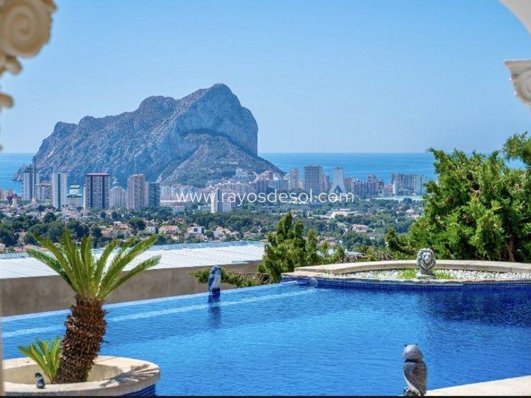 Villa for Sale in Calpe, Alicante 28